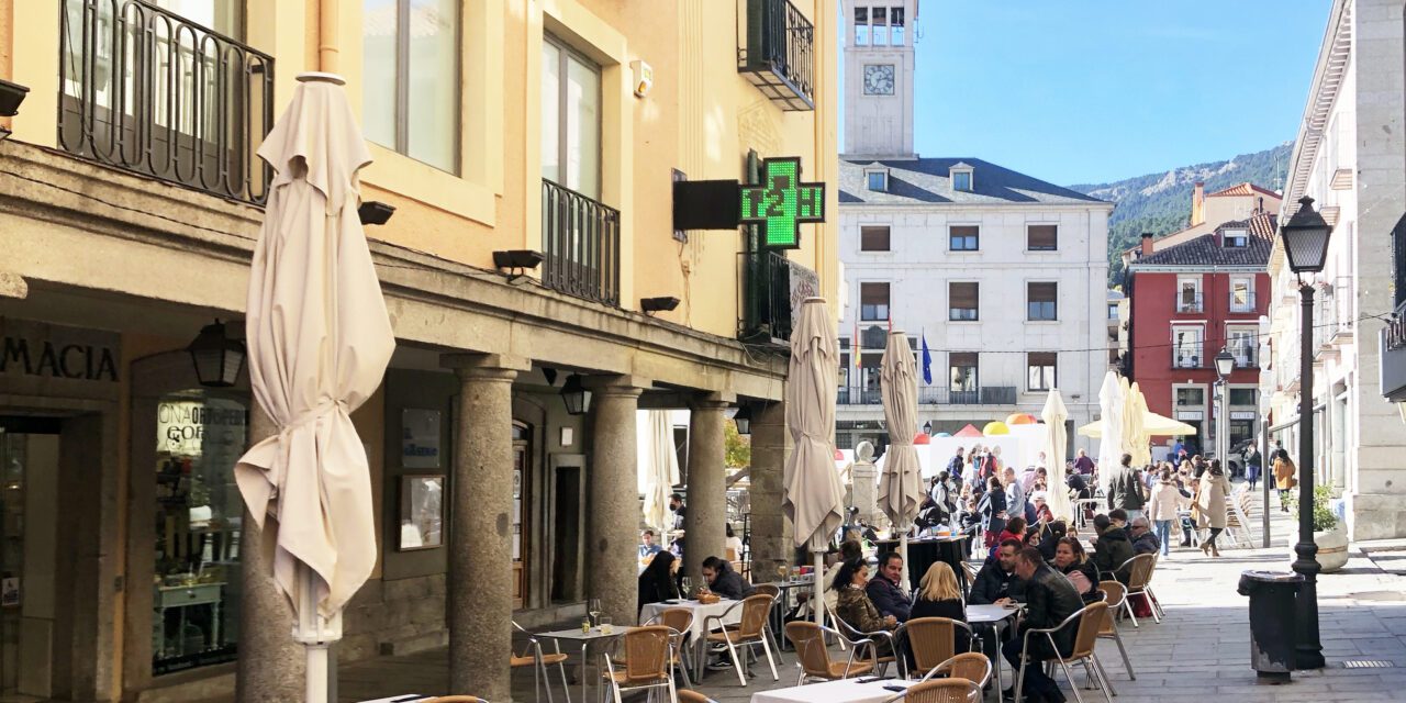 Restaurante El Caserío: comer frente al Ayuntamiento de San Lorenzo