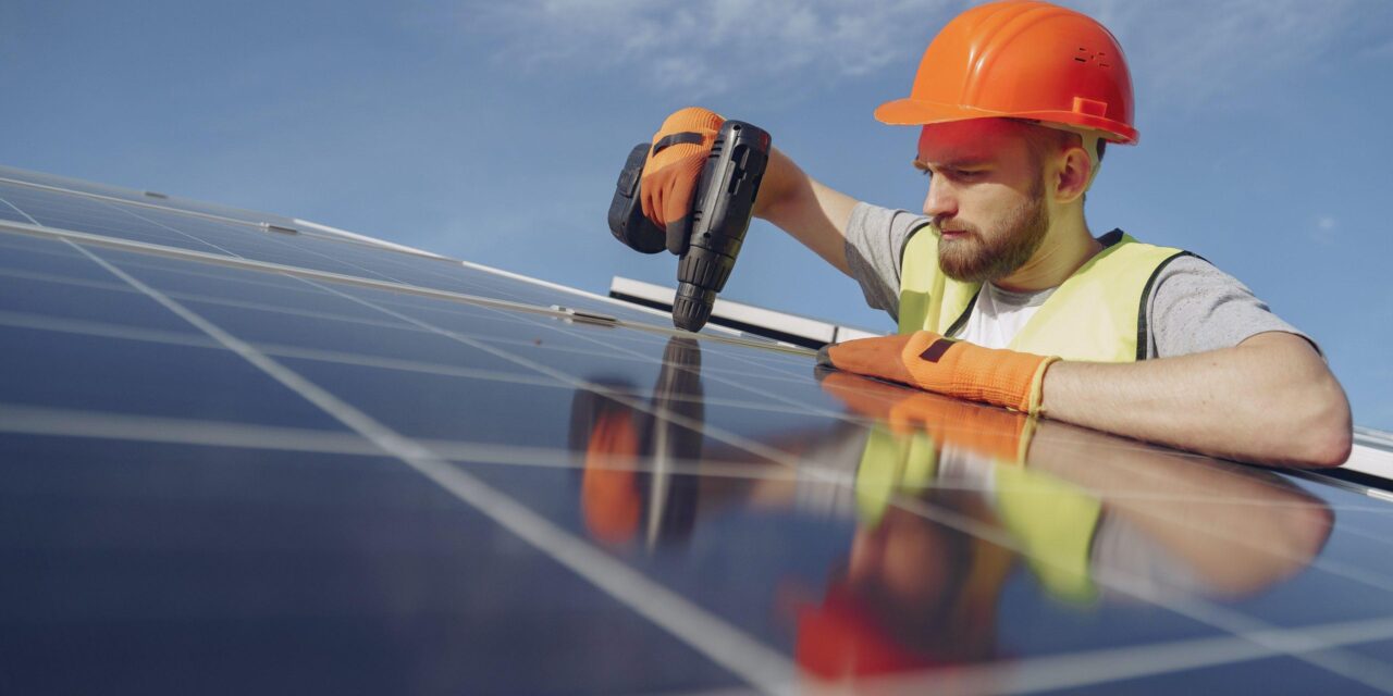 Instalar placas solares fotovoltaicas en San Lorenzo de El Escorial: nuevas condiciones