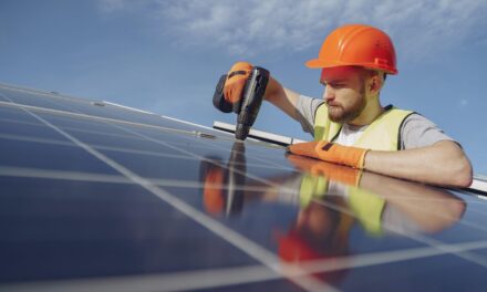 Instalar placas solares fotovoltaicas en San Lorenzo de El Escorial: nuevas condiciones