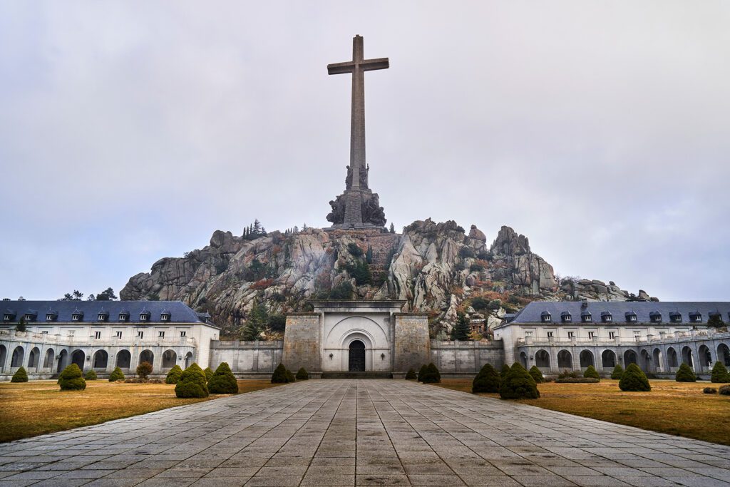 Cruz del valle de los caídos o valle de Cuelgamuros